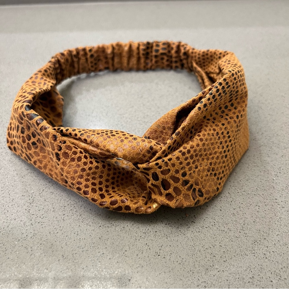 Animal print tan twisted headband